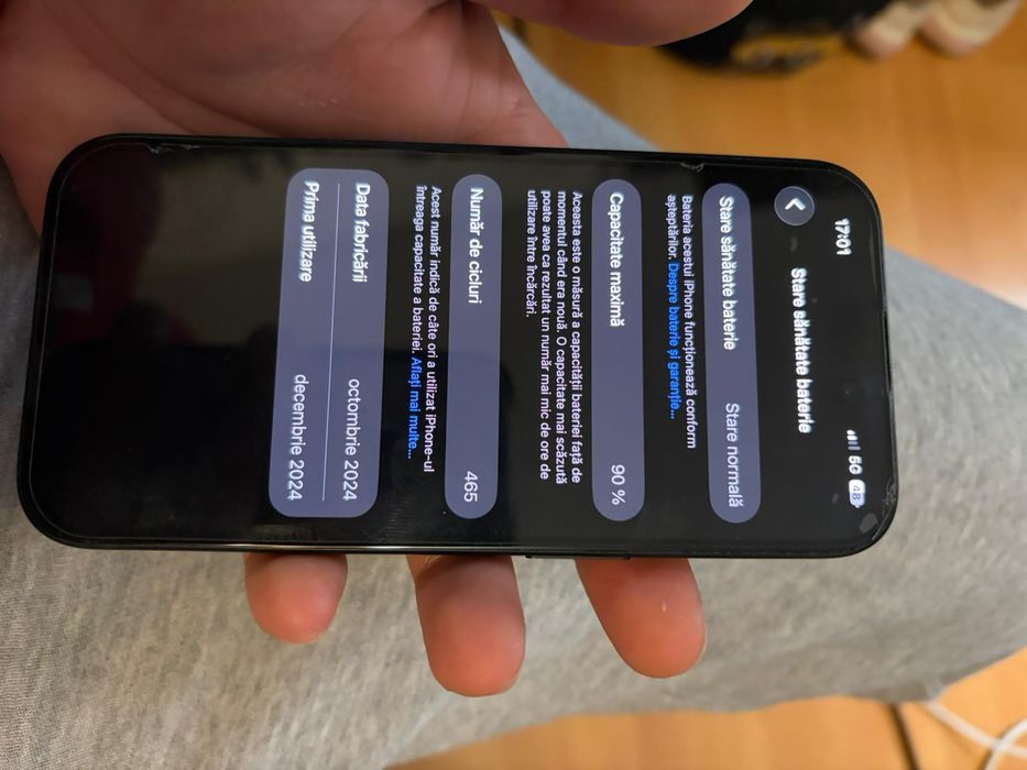 Vând iPhone 16 black