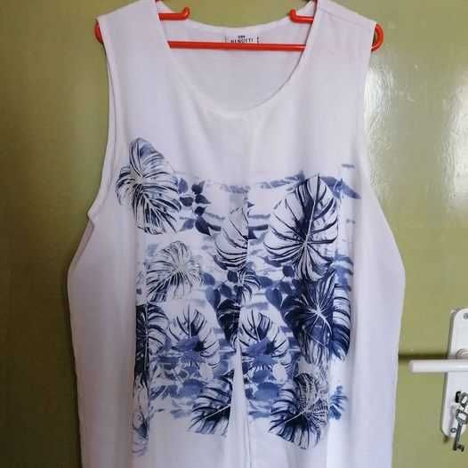 Бял потник със сини флорални мотиви 48/50 (2XL)