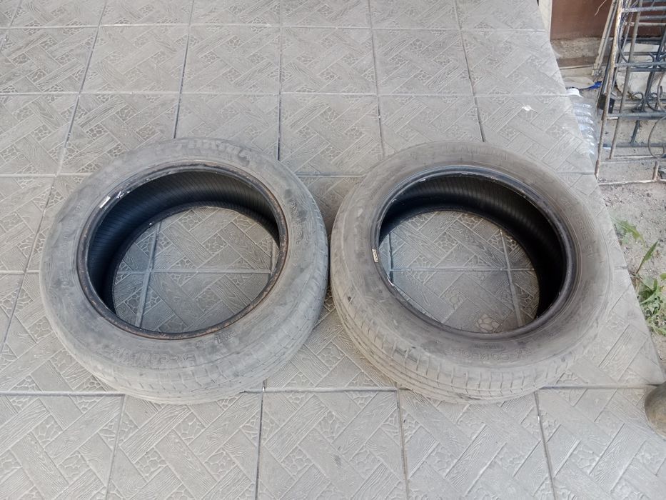 Продам 2 покрышки