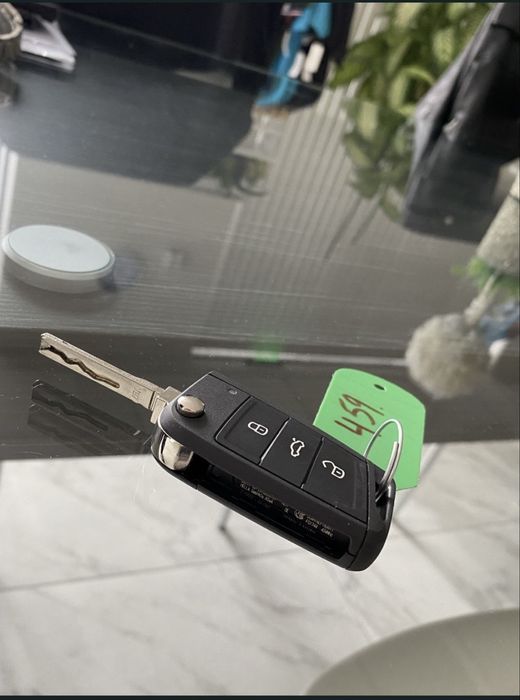 Оригинален ключ за Шкода