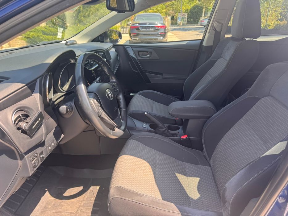 TOYOTA Auris 2019 — imagine 4