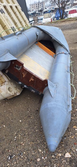 Лодка Zodiac комплект с  двигател 12