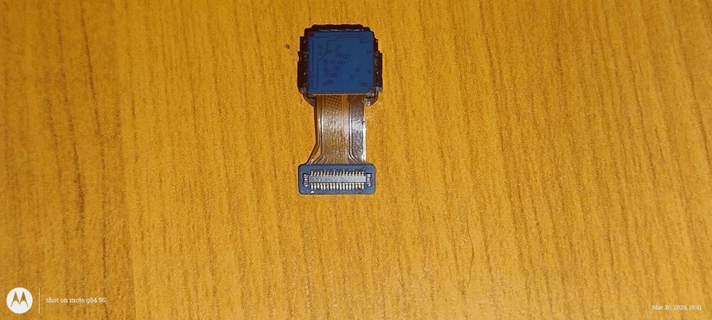 Camera frontala și camera spate de Samsung Galaxy tab a 10.1 din 2019