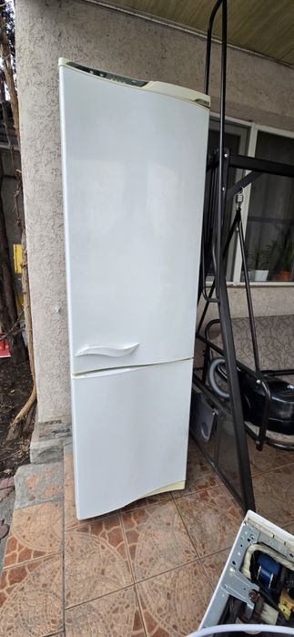 Холодидьник газ стиралка