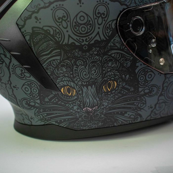 Каска за мотор пистов , скутер  др. ( Размери S , M )