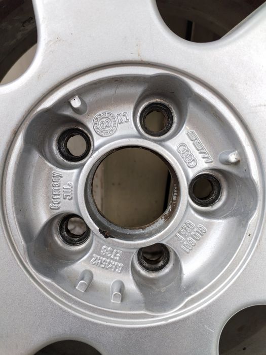 Зимни гуми от Ауди