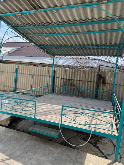 Тапчан разбирается и собирается