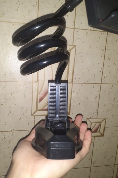 Держатель на присоске