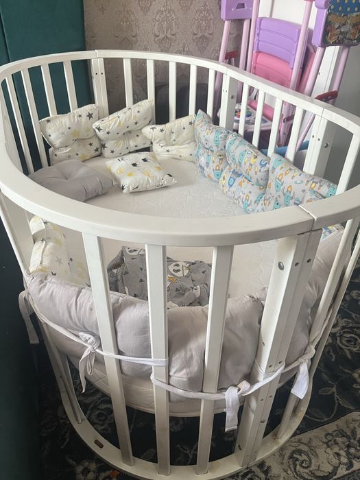 Детская кроватка