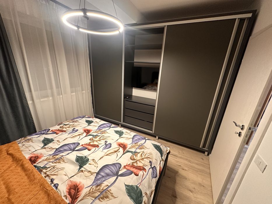 Apartamet 2 camere Rezidet parc