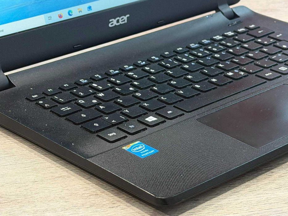 Acer Aspire ES1-311-P87D