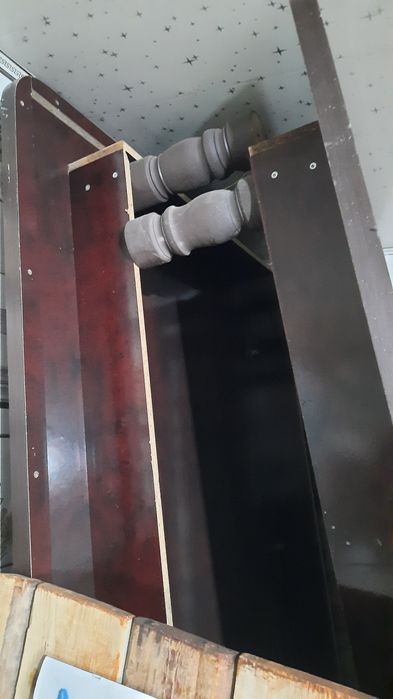 Устол Сатылады 2В1 Устол 2шт