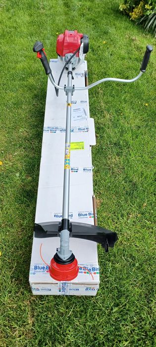 Motocoasa motor Honda, 4 timpi, 2 cp