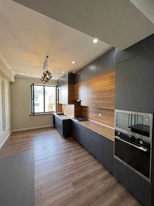 Метро Ойбек ! Сдается новая -2х комнатная квартира! 989*