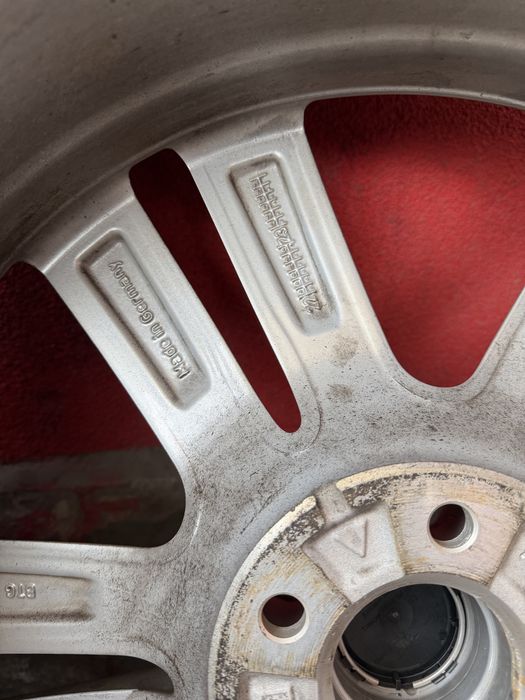 Оригинални джанти Audi в комплект с гуми Bridgestone