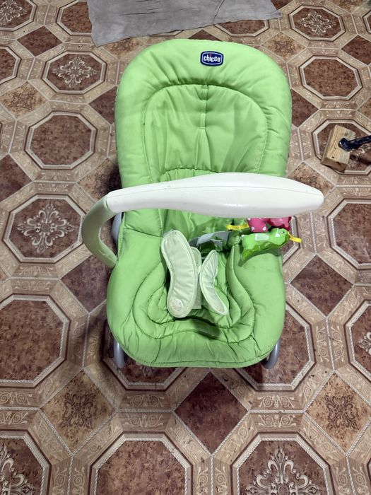 Chicco Кресло-качалка Mia Bouncer