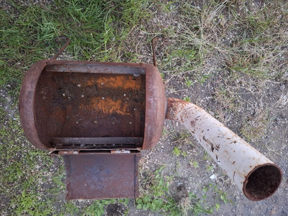 Продам 2-в одном мангал-барбекюшница !