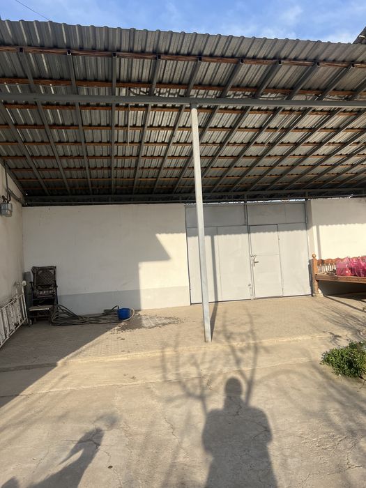 уй сотилади