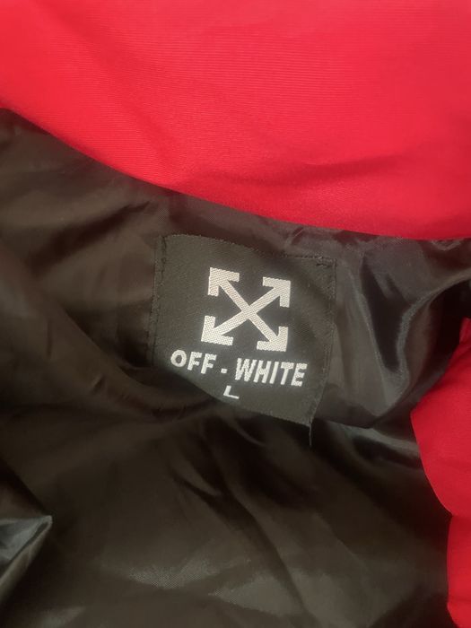 Vestă Off-White.