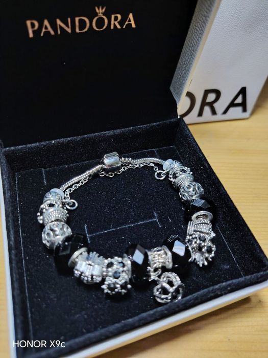 300 ming. Kumush 925 probali. Karobka dakumenti bor