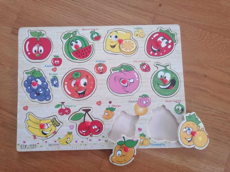 Vand puzzle din lemn pentru copii