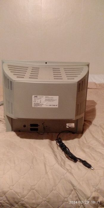 Телевизор JVC цеетен