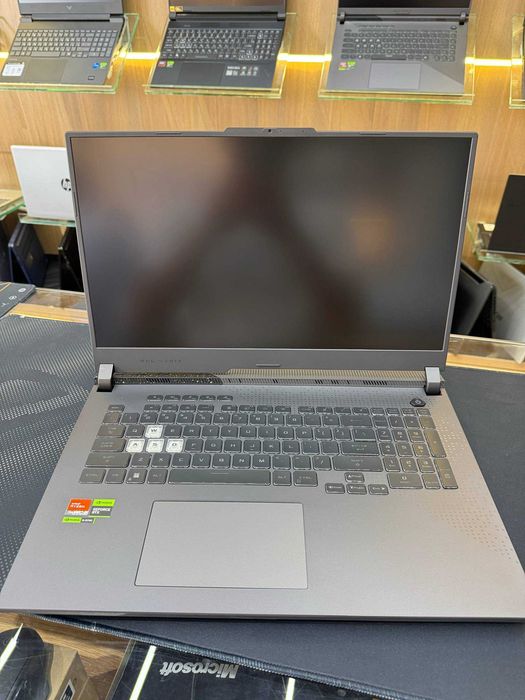 Noutbuk ASUS ROG Strix G17 Ryzen 9 7940HX RTX4060 16/1TB 17.3IPS 240hz