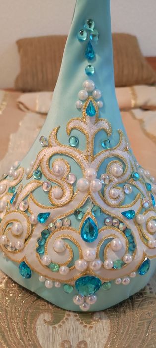 Очень красивое национальное платье