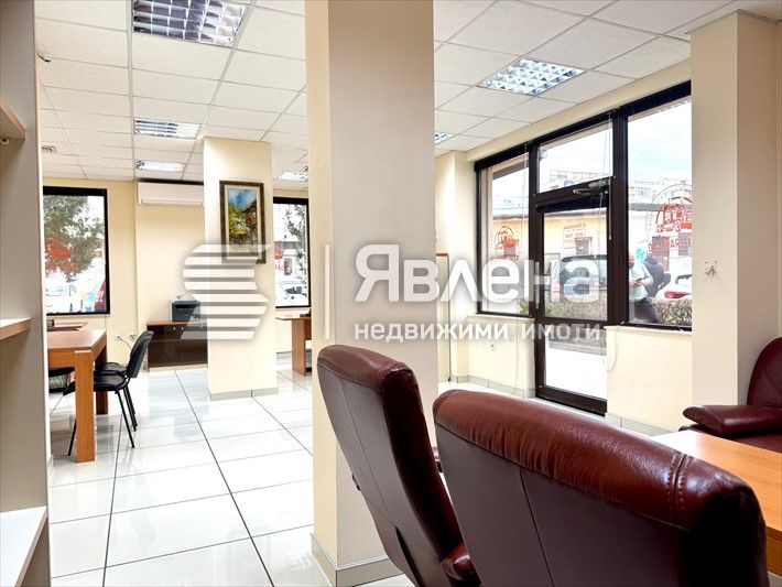 Дава се под наем Офис в Пловдив, Кършияка - 62 кв.м за 425 € - Снимка #3