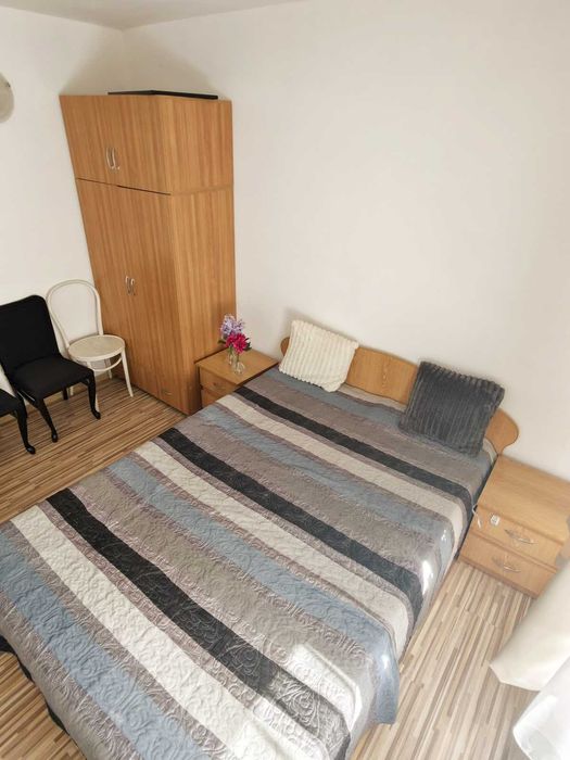 Vand apartament 4 camere-Costieni-direct proprietar