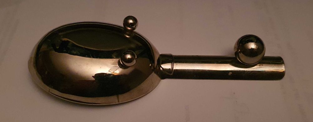 Scrumiera pentru tigari de foi - noua