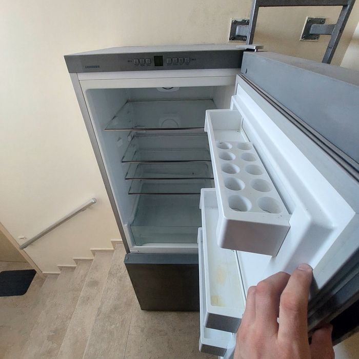 Хладилник Либхер за части cnl 4313