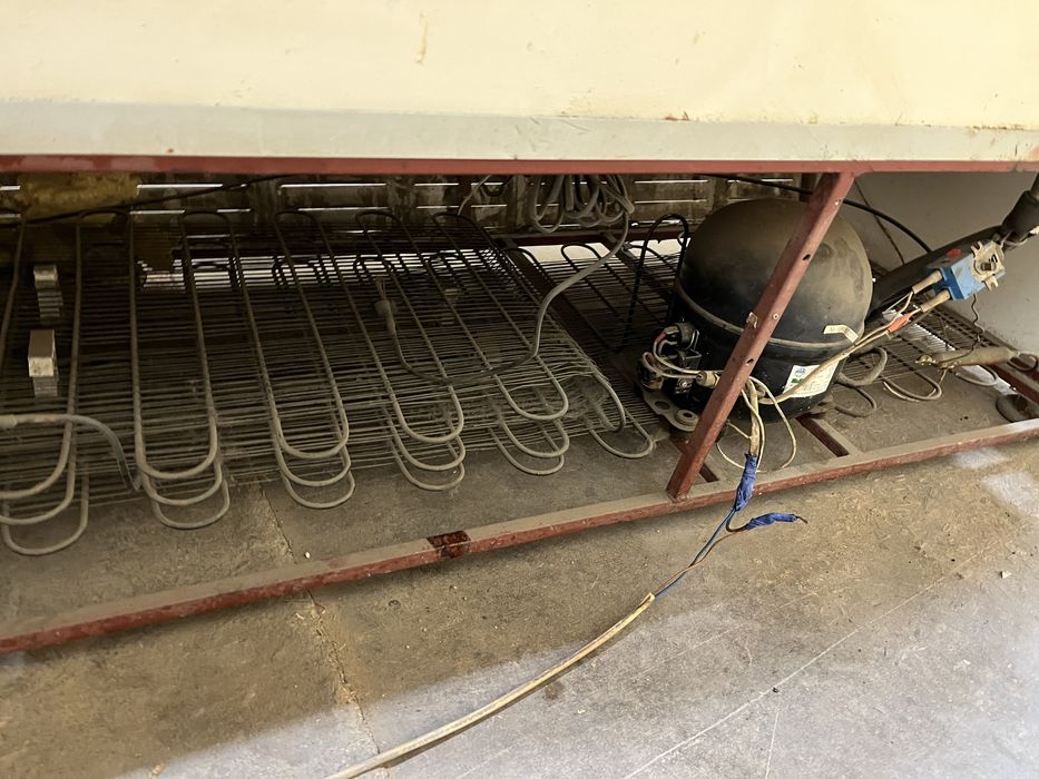 Холодильник витрина