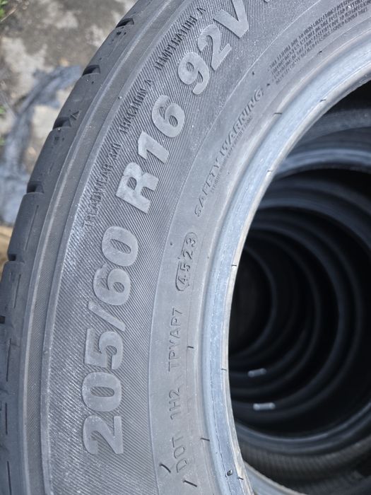2бр. 205 60 16 Kumho летни.
