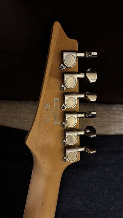 Vând Ibanez SA360AH