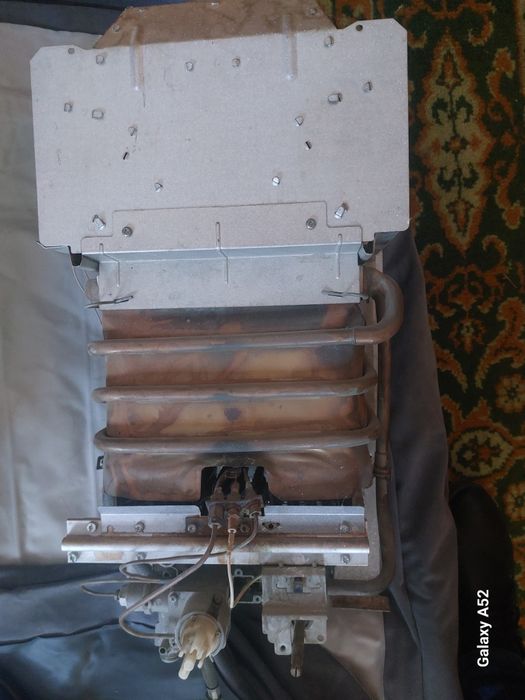 Газовая проточная колонка ARISTON