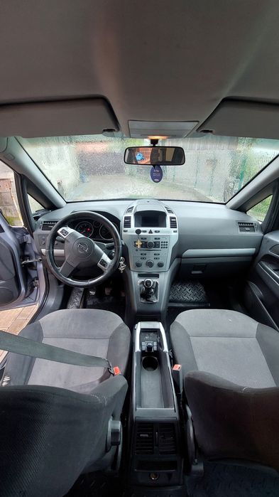 De vânzare OPEL ZAFIRA B