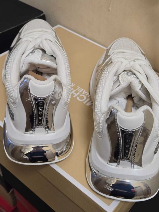 Чисто нови дамски маратонки Michael Kors