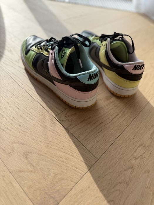 Кроссовки nike разноцветные