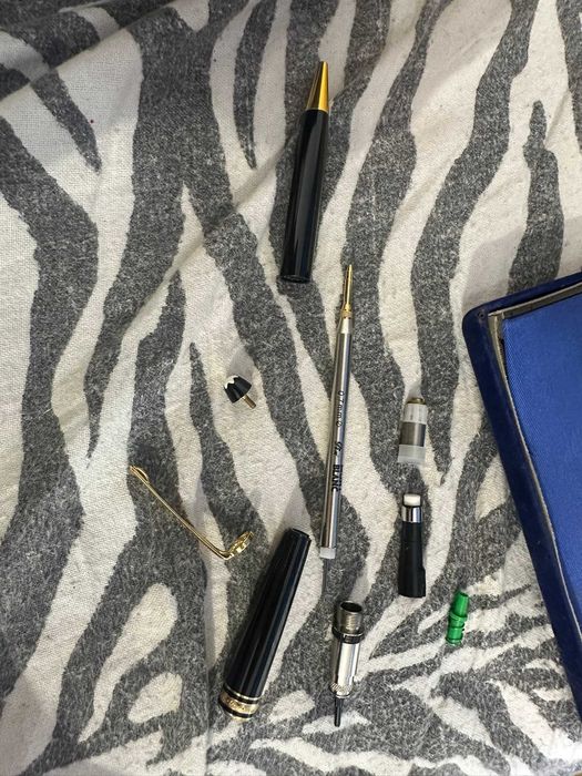 Montblanc Meisterstück Classique 165 fata spate lateral deosebit
