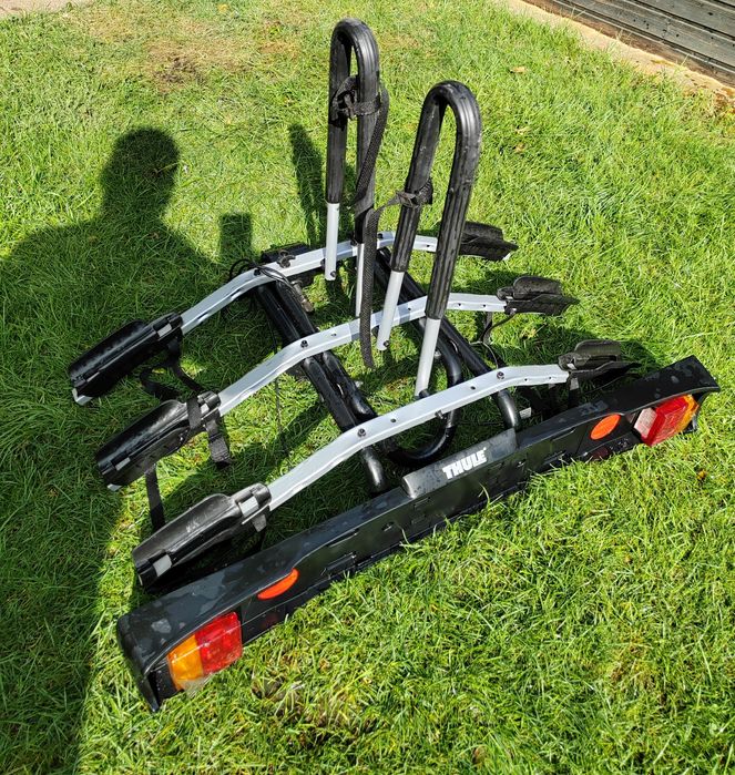 Sistem Thule suport 3 biciclete, cârlig