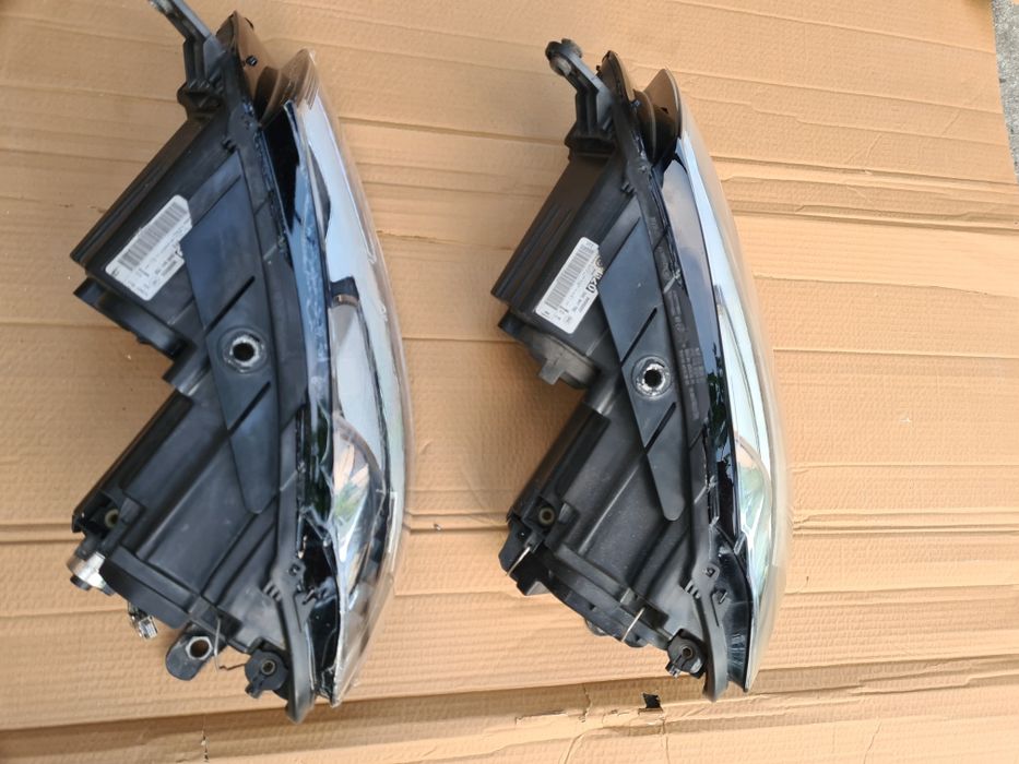 Far dreapta VW Passat B7 Europa/Far xenon Passat B7