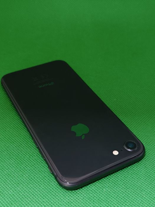 iPhone 8 100% -128GB