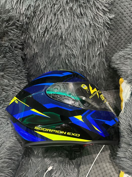 Каска за пистов мотор