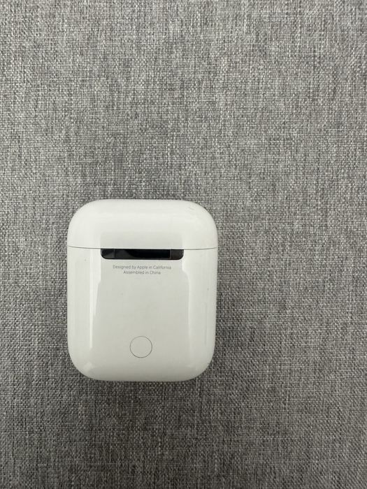 Airpods 1,второе поколение