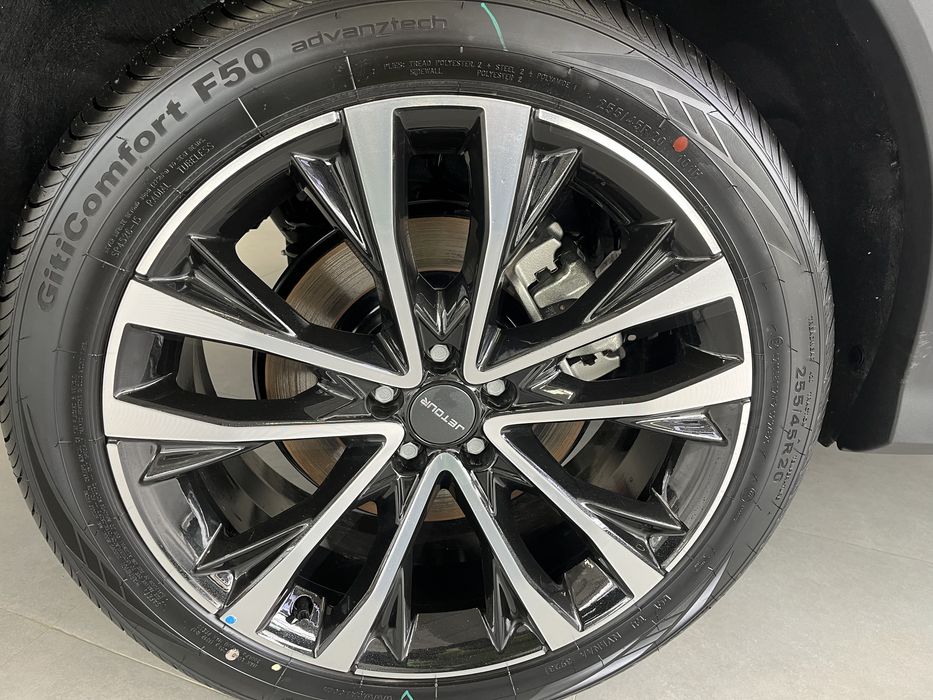 Продам колеса. R 20. 255/45.