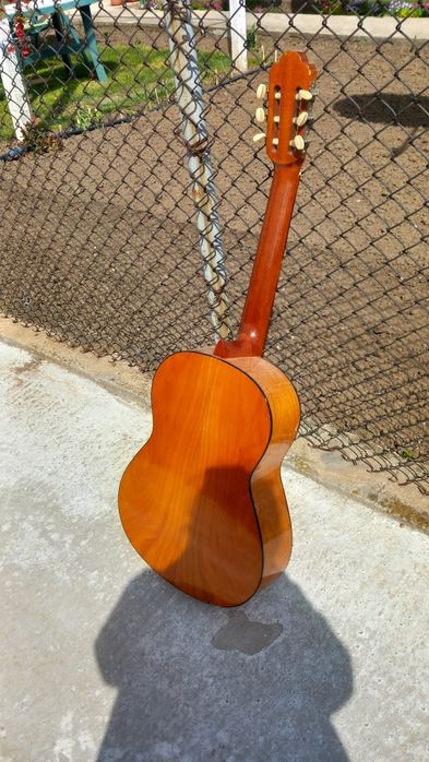 Китара, в добро състояние