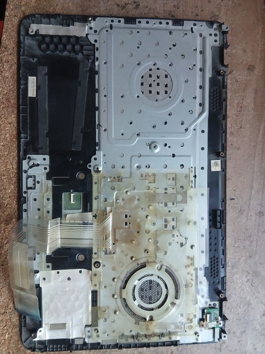 Палмрест с клавиатура за HP Pavilion 15-p152nu