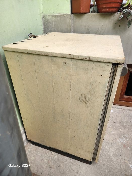 Holodelnik zudlik bilan sotiladi