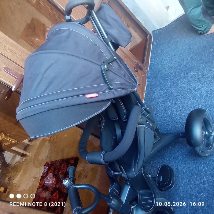 Velik yengi umuman ishlatilmagan qimmat brend